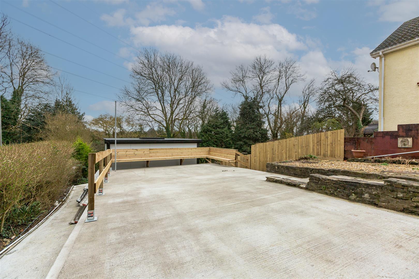 Frederick Place, Llansamlet, Swansea, SA7 9TX